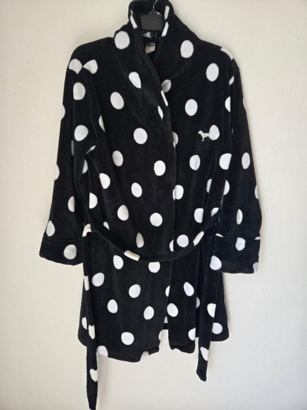 Victoria's Secret Pink Polka Dot Robe - Soft Fleece - Size M/L. Pre-owned